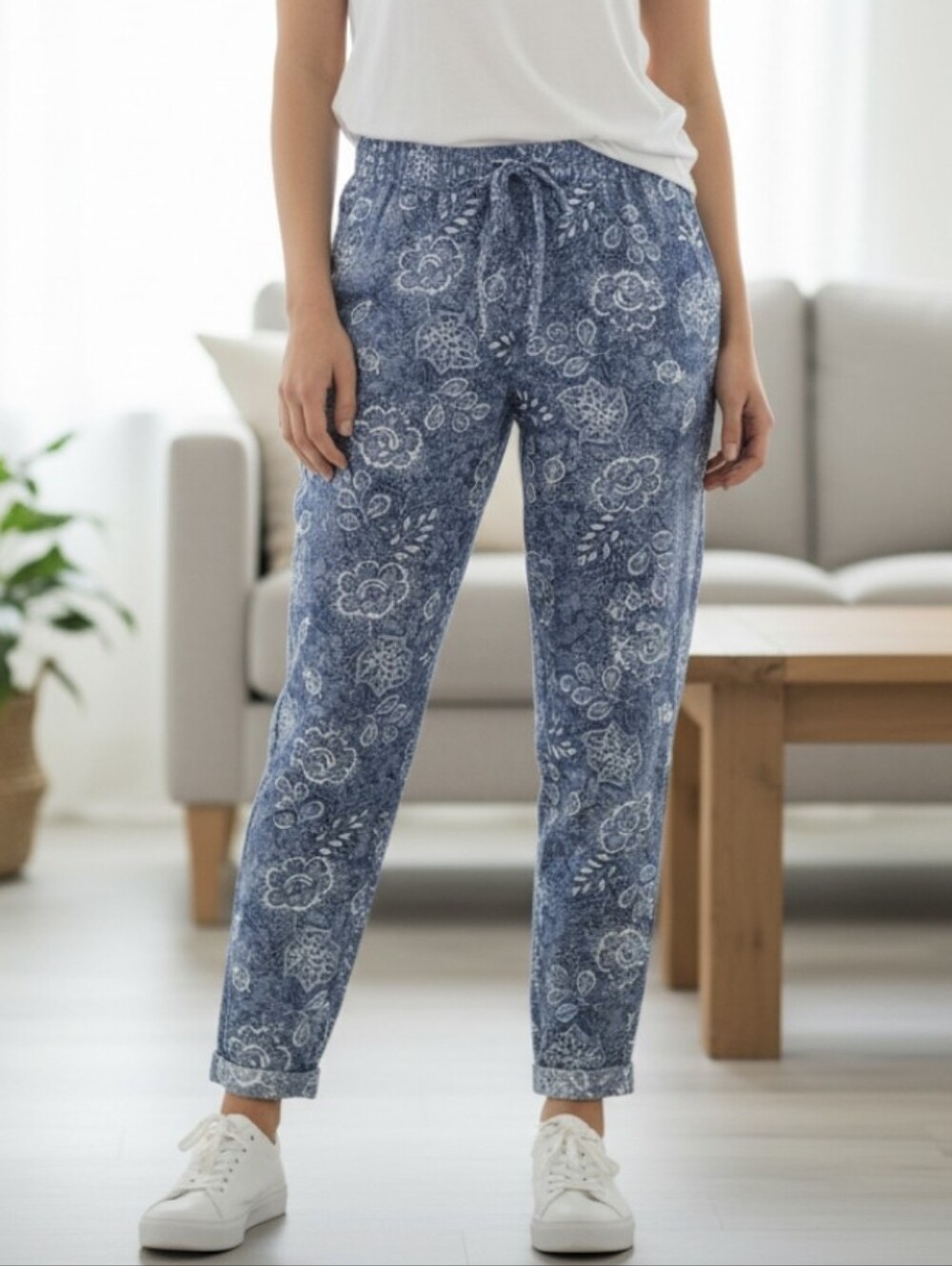 Lucky Brand Blue Floral Print Jogger Pull-On Pants-Med